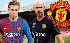 Ten Hag ra  với BLĐ MU vụ De Jong