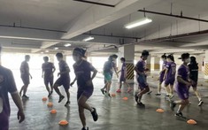 Vì sao đội tuyển nữ Việt Nam  khách sạn?