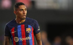 Vừa tới Barca, Raphinha có ngay  với Real Madrid