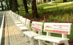 Sinh viên ĐH Nông Lâm được trang bị 70 ghế đá mới tài trợ bởi Lê Phong Moving