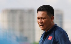 HLV Nguyễn Quốc Tuấn đưa U16 Việt Nam 'từ trên mây về mặt đất'