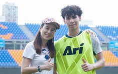 Nữ tỷ phú xinh đẹp Madam Pang cứu vớt 'thần đồng' bóng đá Thái Lan