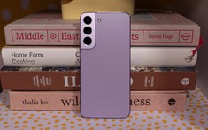 Chưa đầy 60 phút, 22 chiếc Galaxy S22 tím BTS giá 'sốc' đã tìm được chủ nhân