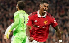 'Diễn viên hài' Maguire dự bị, Man Utd 'đi lên từ đáy xã hội'