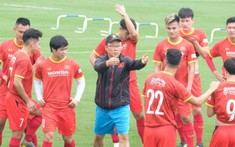 Ấn Độ bị FIFA cấm thi đấu,