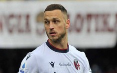 Giám đốc Bologna  vụ Arnautovic
