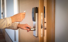 Khóa cửa điện tử thông minh loại nào tốt nhất hiện nay?