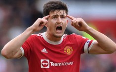 Paul Merson khuyên Ten Hag loại Harry Maguire