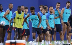 Phũ như Xavi: Muốn nâng tầm tài năng trẻ nhưng lại 'đuổi' ngay 2 thần đồng Barca