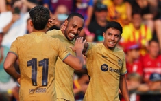 Thần đồng Barca khiến Xavi 'chảy nước miếng', nhất quyết giữ chân bằng mọi giá