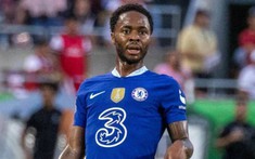 'Tôi không thể hiểu được tại sao Sterling lại rời Man City để đến Chelsea'