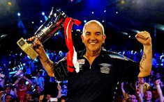 Phil Taylor: Huyền thoại bất tử vượt xa phần còn lại của thế giới
