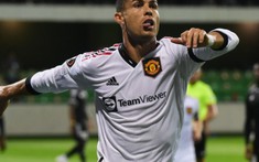 Ronaldo nổ súng, MU 'bắn hạ' đội bóng tí hon