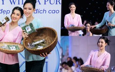Bộ đôi á hậu Bảo Ngọc - Phương Nhi diện áo bà ba duyên dáng, bán đặc sản quê hương làm từ thiện