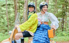 Chủ nhân bản hit “Ai mang cô đơn đi” trở lại sau 2 năm từ sự cố hát live, dẫn dắt nữ tân binh Vpop