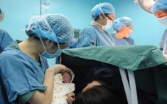 Sản phụ bất ngờ chuyển dạ, vượt cạn thành công giữa đêm bão đổ bộ, đặt luôn tên con gái tên Noru