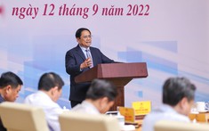 Thủ tướng Chính phủ: không siết chặt tín dụng bất hợp lý