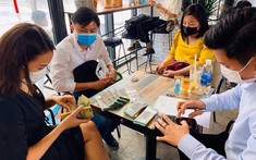 Sàn giao dịch từ “làm thuê” chuyển sang “làm vua”?