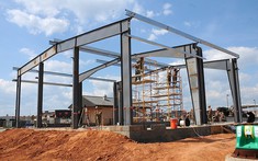 Giá vật liệu tăng cao, nhà tiền chế giá rẻ được ưa chuộng