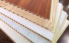 Trần nhựa là gì? Ưu, nhược điểm và phân loại trần nhựa