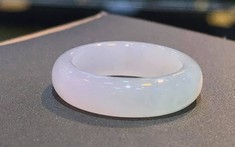 Ý nghĩa và mệnh hợp của nhẫn cẩm thạch