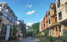 Biệt thự "triệu đô" bị bỏ hoang trong khu nhà giàu Thảo Điền