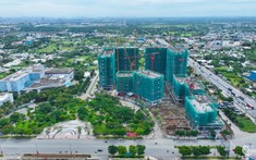 Westgate Bình Chánh cất nóc hai tòa tháp