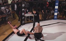 VIDEO: Hai võ sĩ cùng bị knock-out gây chấn động thế giới và cái kết đầy bất ngờ