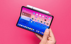 Apple sắp tung iPad màn hình gập