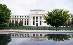 Thị trường lo lắng Fed tăng lãi suất quá nhanh