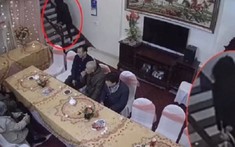 Trên đường đi khám răng về, 'nữ quái' 2 tiền án vào đám cưới, mở tủ lấy tiền mừng tự nhiên như ở nhà