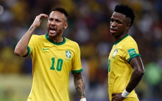 Antony nhảy múa, Neymar 'méo mặt' khi nghe tên 1 người dự World Cup