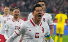 Lewandowski và ĐT Ba Lan được chiến đấu cơ hộ tống đến World Cup