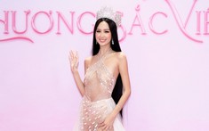Bảo Ngọc 'soán ngôi' Thùy Tiên, diện outfit 'hở bạo' nhất chung khảo Hoa hậu Việt Nam 2022