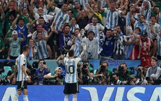 VIDEO: Cổ động viên Argentina 'phát điên' khi Messi ghi bàn