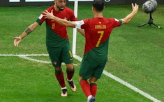 Ronaldo tịt ngòi, Bồ Đào Nha được sao MU đưa vào vòng knock-out