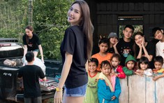 Thùy Tiên rũ bỏ son phấn, đến tặng quà cho trẻ em khó khăn: Hết nhiệm kỳ vẫn miệt mài đi từ thiện