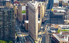 Cận cảnh tòa nhà Flatiron hình tam giác độc đáo tại New York