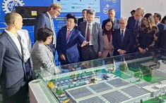 Thái tử Đan Mạch tham dự lễ khởi công nhà máy tỉ USD tại Bình Dương