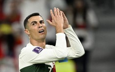 CĐV Hàn Quốc chế nhạo Bồ Đào Nha: 'Where is Ronaldo?'