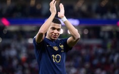 Đưa Pháp vào tứ kết World Cup, Mbappe công khai thách thức FIFA
