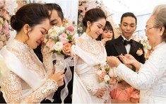 Đám hỏi Khánh Thi - Phan Hiển: Cô dâu bật khóc khi được bà ngoại chồng công nhận danh phận