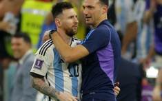 HLV Argentina vừa khóc vừa nói: 'Chúng tôi không bao giờ đá vì tiền'
