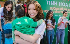 Hoa hậu Kim Ngân hội ngộ đàn chị H'Hen Niê, tận tay trao gửi yêu thương cho trẻ em bại não Nam Định
