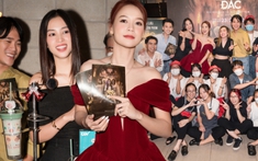 Chị em Sam - Tiểu Vy đại náo rạp phim, cùng dàn cast 'Đảo độc đắc' bán bắp nước xuyên miền Tây