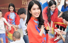 Á hậu Phương Anh làm thiện nguyện trước thềm Tết Nguyên Đán: Ghi điểm với một hành động nhỏ