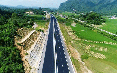 VnDirect: Đầu tư công sẽ là điểm sáng trong năm 2023, bù đắp lĩnh vực bất động sản nhà ở