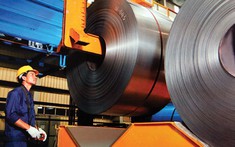 Giá sắt thép hôm nay 13/12: Thép nhập khẩu tiếp tục tăng giá