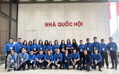 Trái tim bùng cháy “Lửa thanh xuân” qua hành trình đến các địa chỉ đỏ