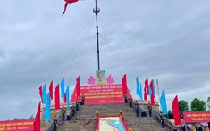 Xúc động lễ thượng cờ thống nhất non sông tại đôi bờ Hiền Lương - Bến Hải